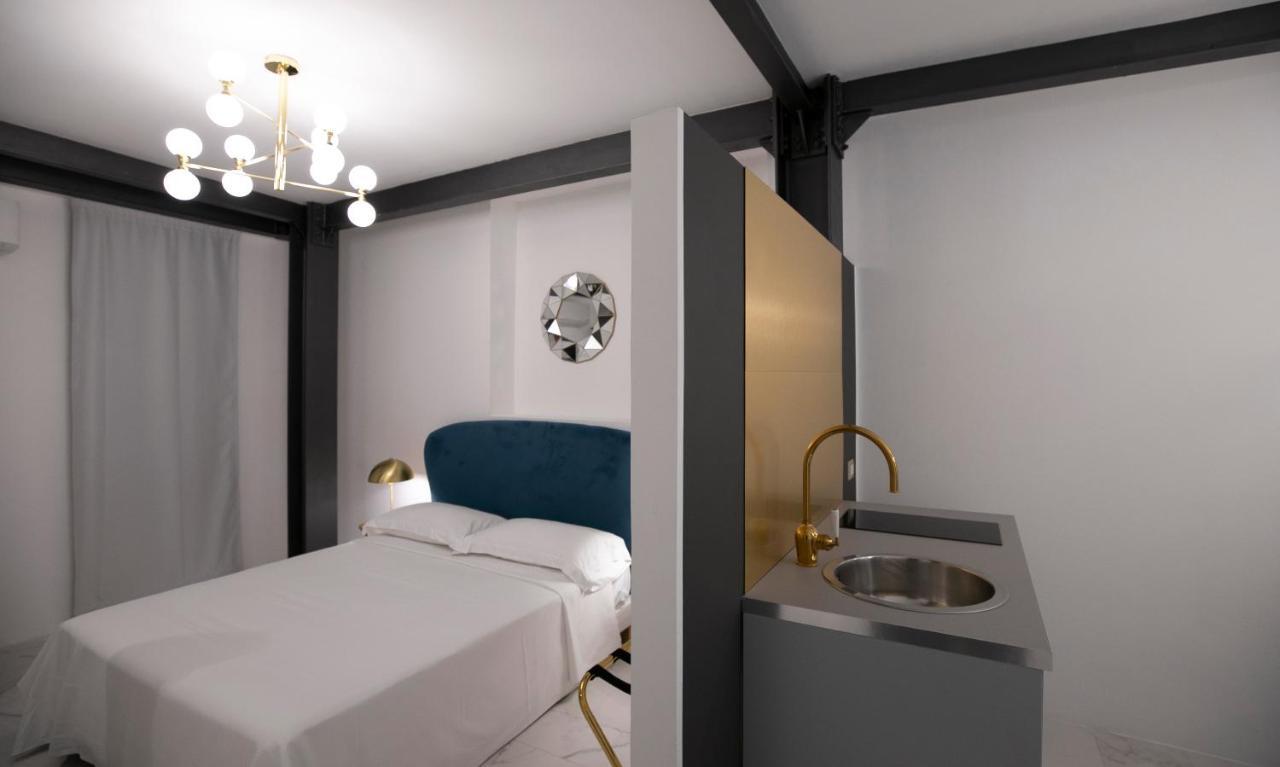 Azzoli Trapani - Apartments&Skypool - Adults Only Экстерьер фото
