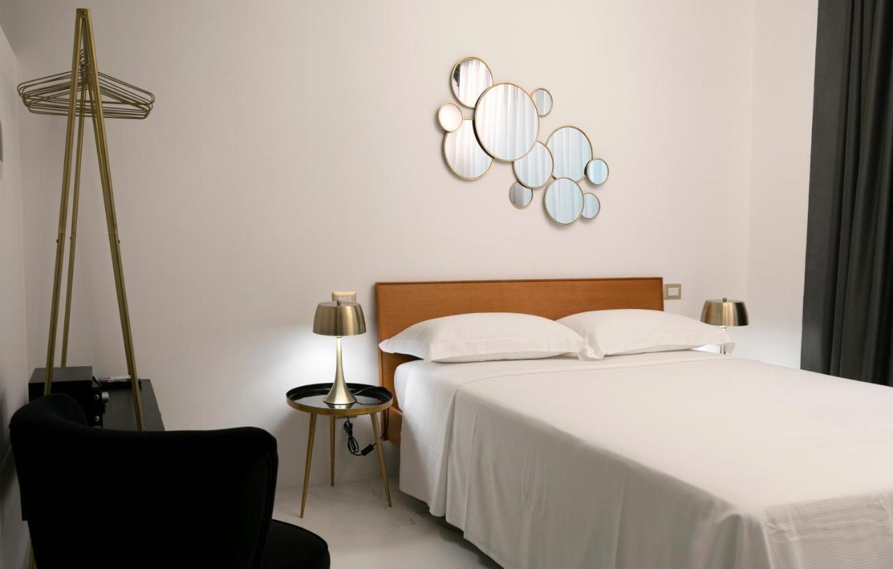 Azzoli Trapani - Apartments&Skypool - Adults Only Экстерьер фото
