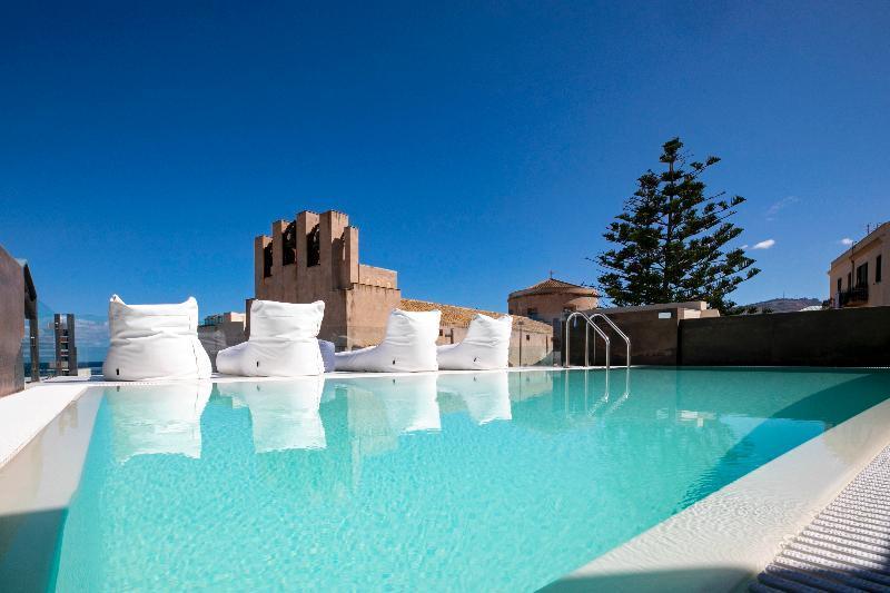 Azzoli Trapani - Apartments&Skypool - Adults Only Экстерьер фото