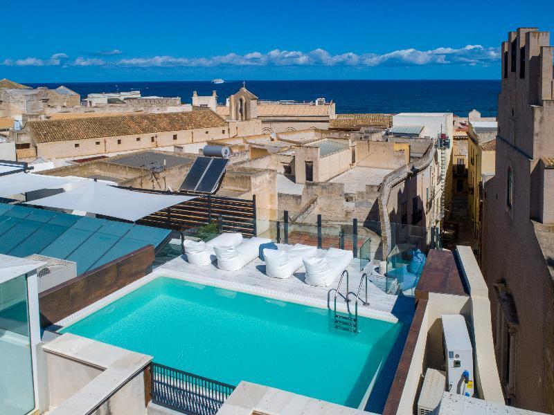 Azzoli Trapani - Apartments&Skypool - Adults Only Экстерьер фото