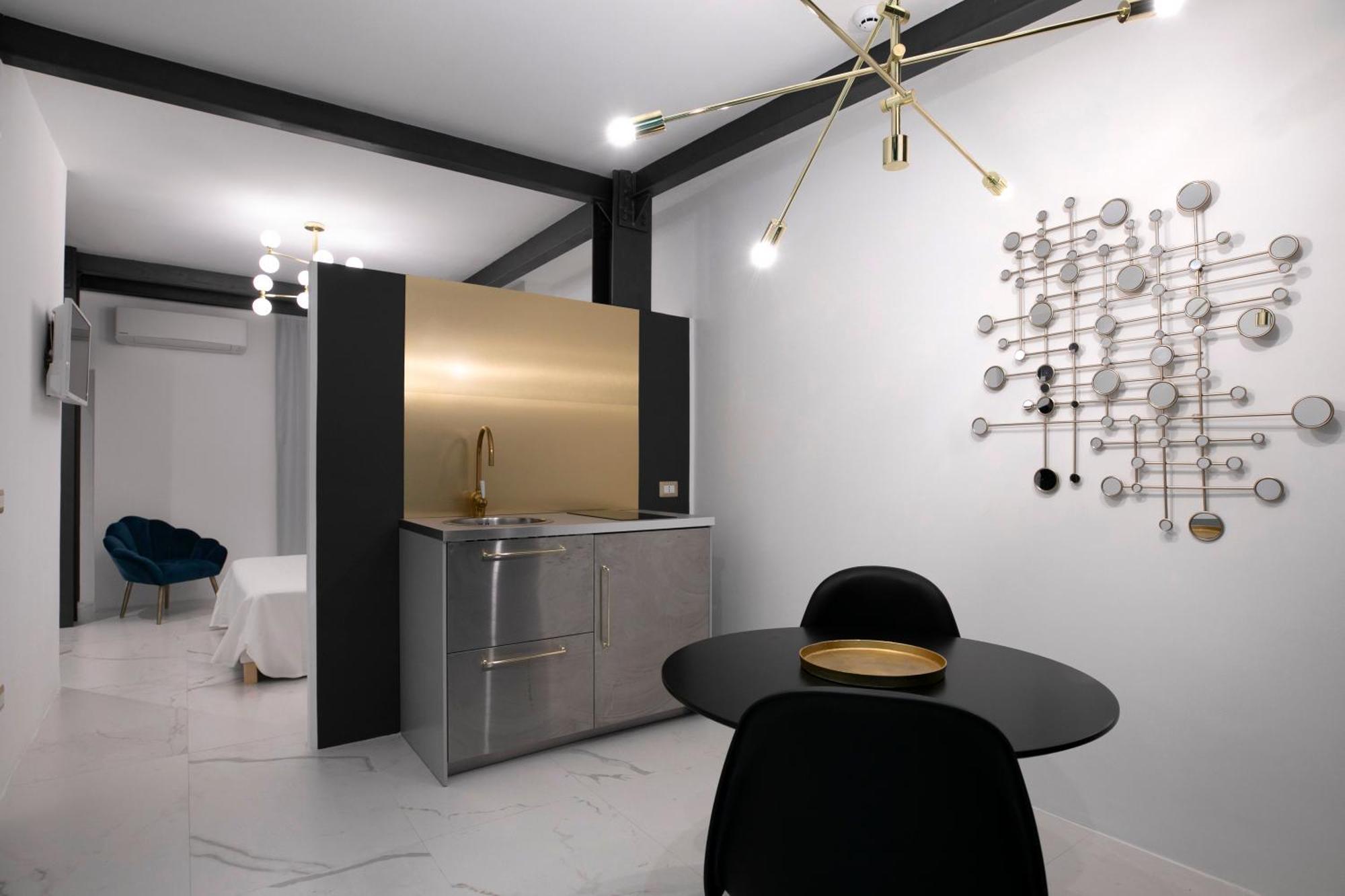 Azzoli Trapani - Apartments&Skypool - Adults Only Экстерьер фото